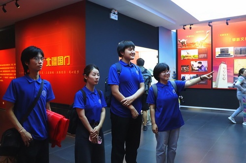学习强国报道学校