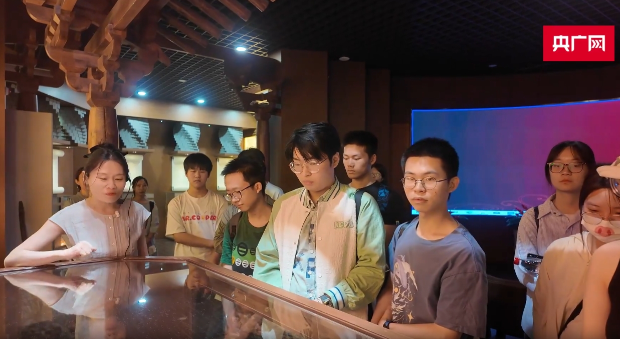 央广网客户端报道学校